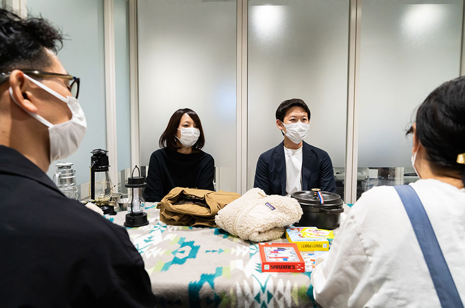 上林夫妻が話しているときの画像
