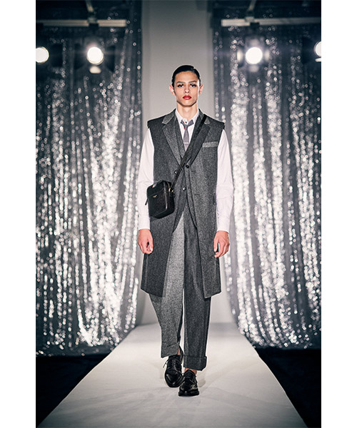 <THOM BROWNE>の画像
