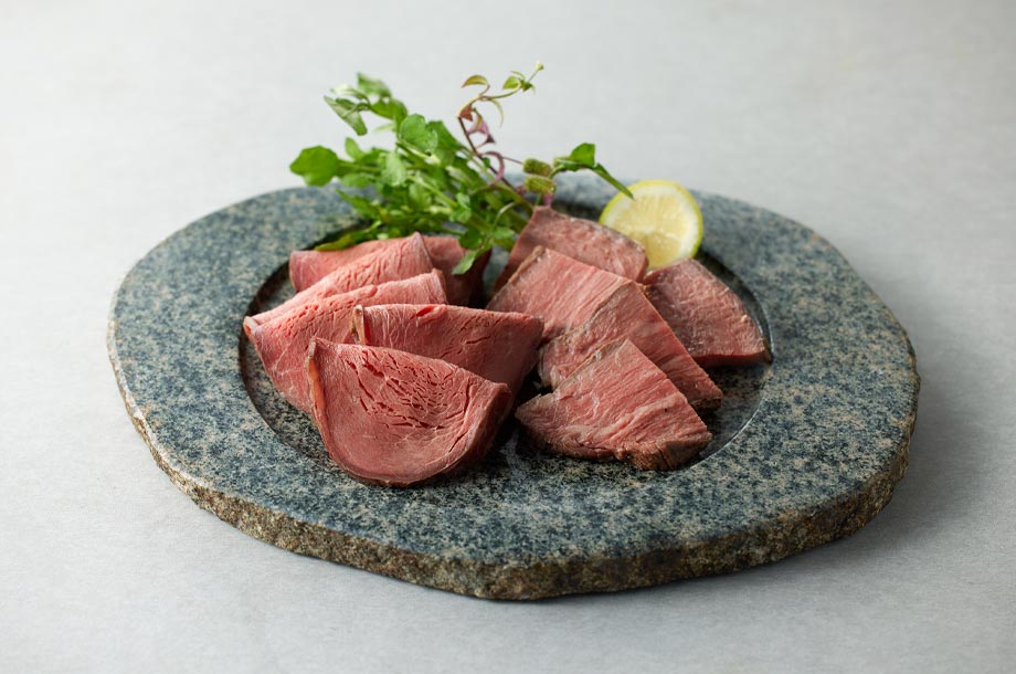 <Roasted Beef I.T.O.>希少部位トモサンカクと赤身のあっさりとしたローストビーフ食べ比べセットの画像