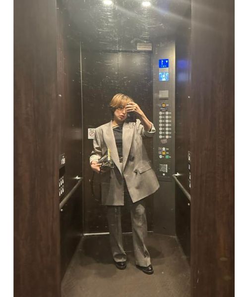 イレニサ DOUBLE BREASTED TAILORED JACKET/SEMI FLARE TROUSERSの画像