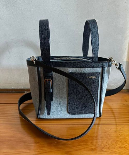 ヴァレクストラ バケットバッグ マイクロ リサイクルデニムの画像