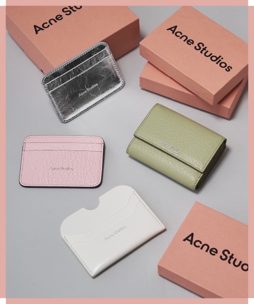 アクネ ストゥディオズ＞が彩る、2025秋冬を楽しむマフラー