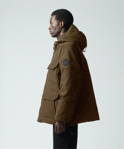 都市生活に寄り添いながら、冬の街を洗練する＜カナダグース＞の日本