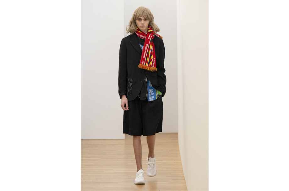 韓国のアーティスト G‐DRAGONと＜CDG＞がコラボレート。8日間限定の
