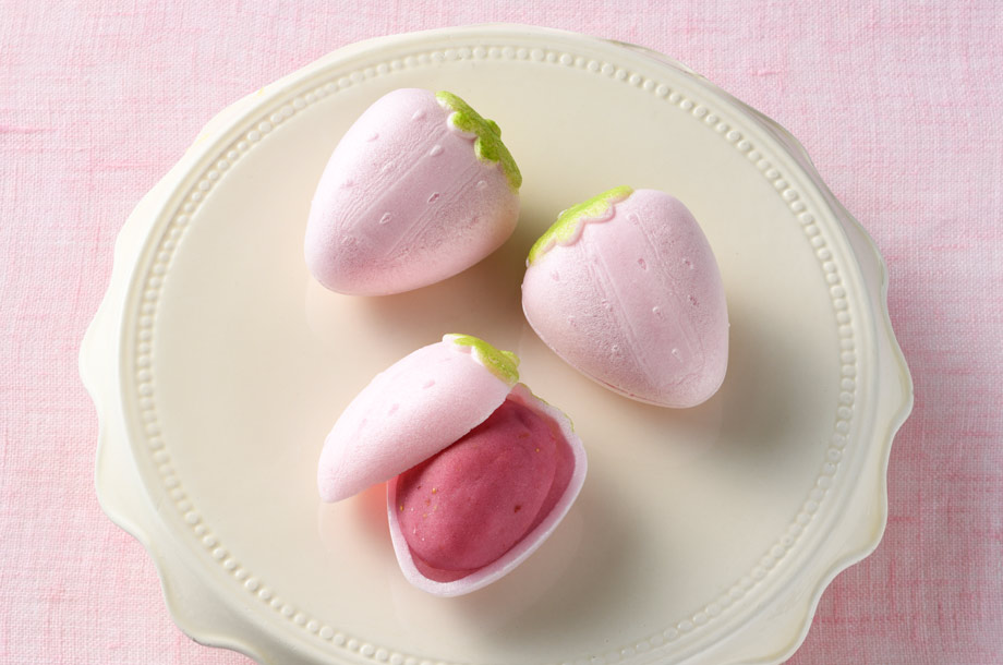 京都＜俵屋吉富＞いちごもなかの画像