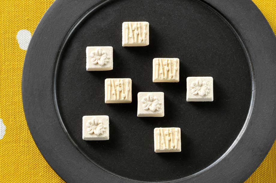 香川＜御菓子司寳月堂＞花笑糖(土佐しょうが)の画像