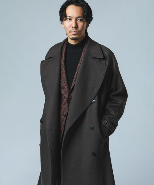 レストランデートにおすすめのジャケパンスタイルの画像