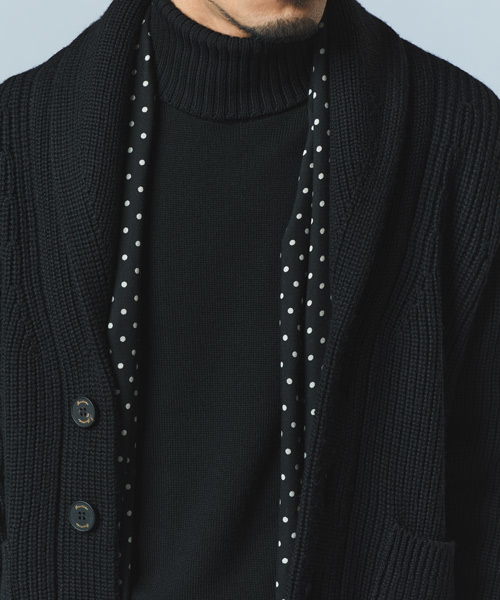 忘年会、同窓会におすすめのノージャケスタイルの画像