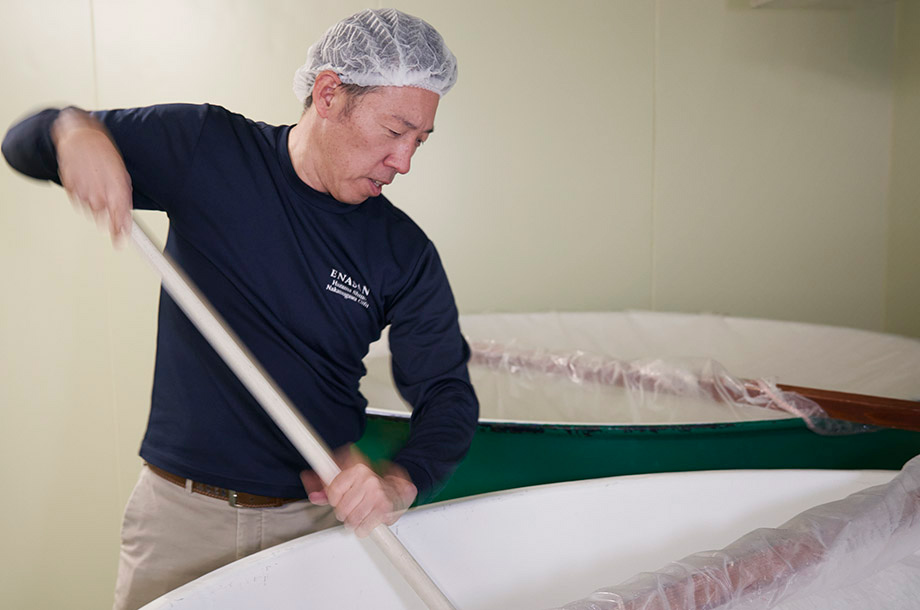 醸造責任者の岩ヶ谷雄之さんの画像