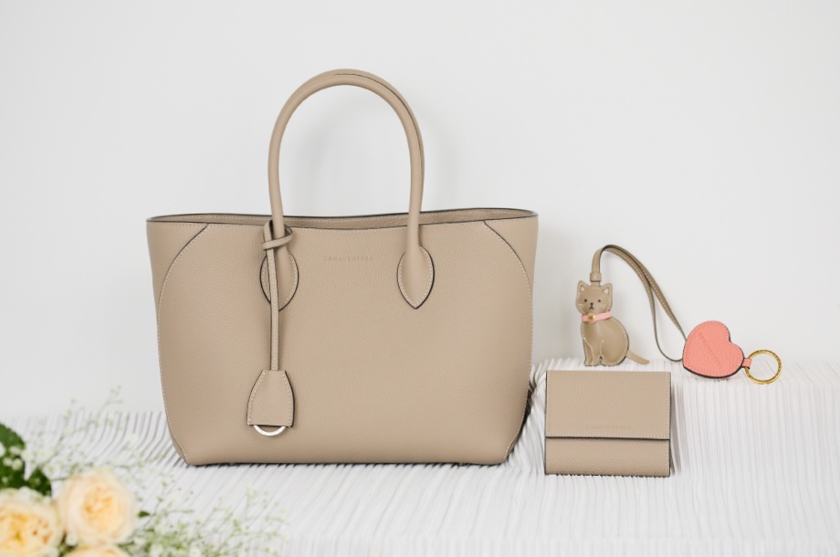 イセタンリーフおすすめレザーグッズの画像