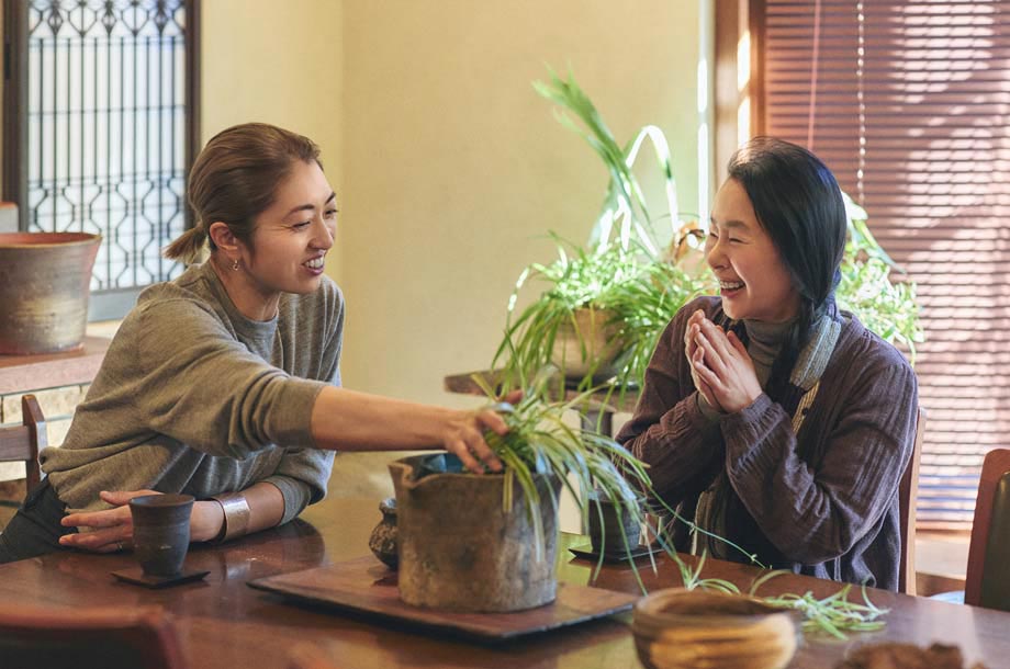 田宮さんと庄司さんが話している画像