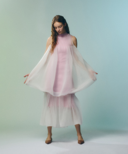 透明感とやわらかなカラーでみせる新境地｜＜CFCL＞VOL.11 Collection