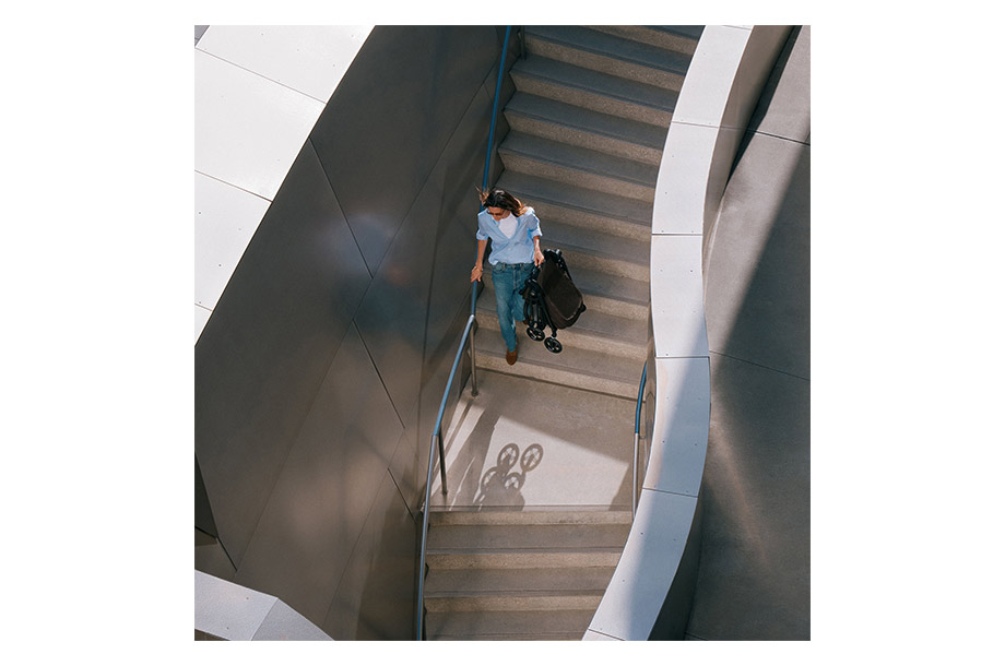 持って軽いのイメージ画像