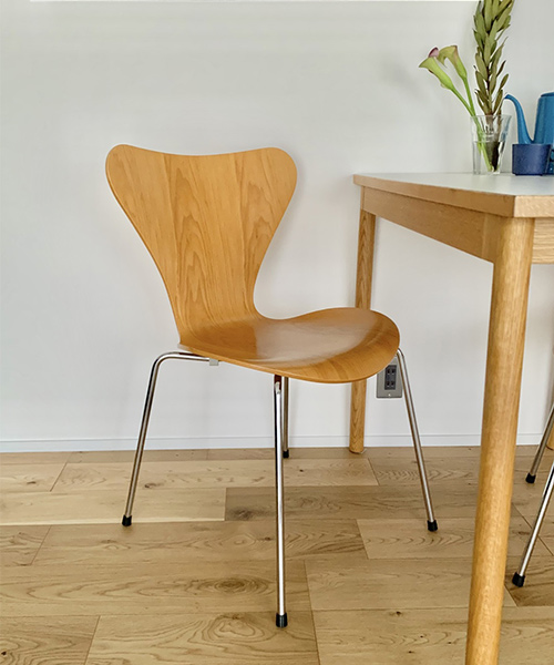 シリーズセブン チェア ナチュラルウッド クロームレッグの画像