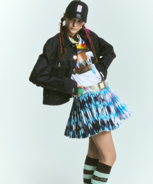 RESTYLE PLUS 2026 A/W recommendのスタイル画像