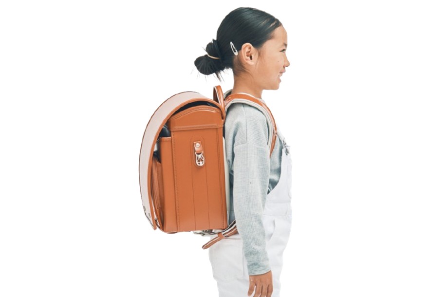 ランドセルを背負ってる画像