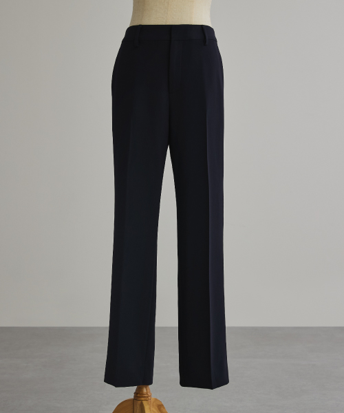 ストレートパンツの画像