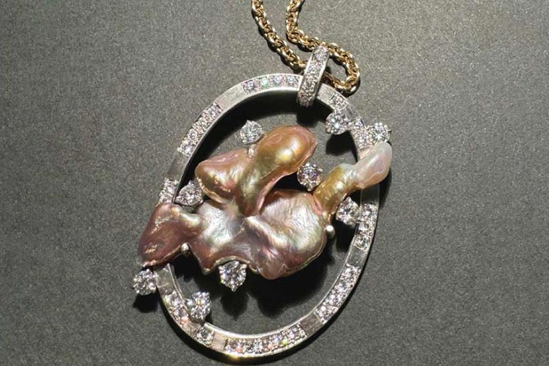 PEARL ＆ CORAL EXHIBITION ～海のキセキ～_＜ノリオ カワダ＞淡水パールペンダントの画像