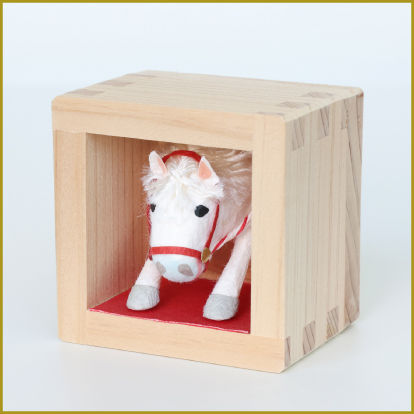 日本橋三越の迎春_＜めでたや＞歳ます 駿馬の画像