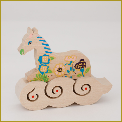 日本橋三越の迎春_＜HALE＞雲乗り午の画像