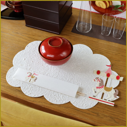 日本橋三越の迎春_うまランチョンマット2枚入・うま箸包み 2膳入の画像